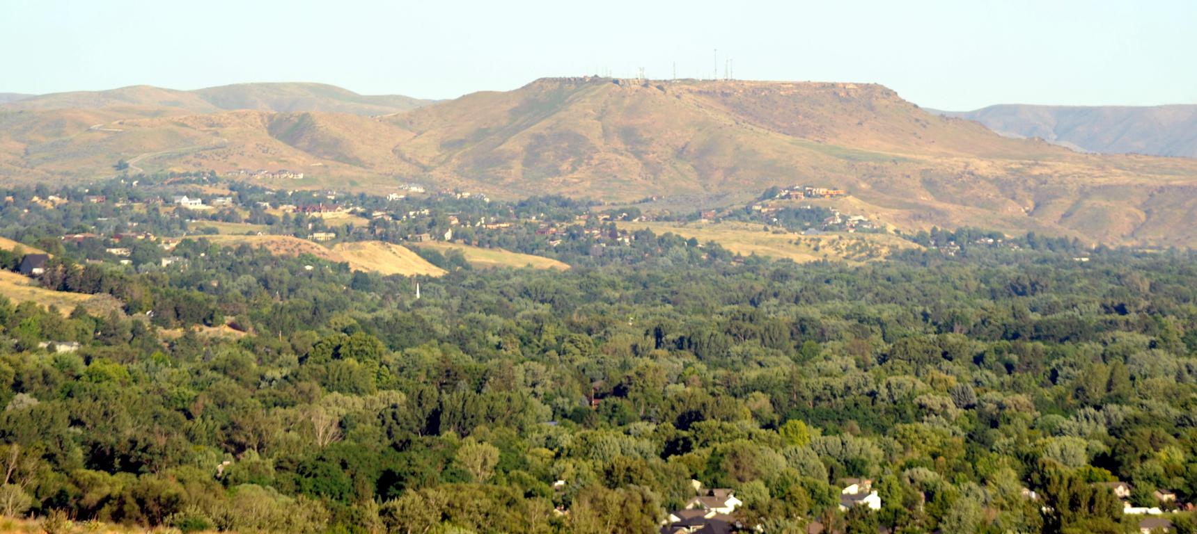 TABLE-ROCK-FROM-EAST-RIDGE